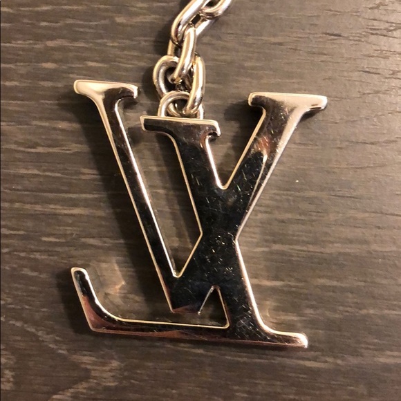 Louis Vuitton Keyring - Picture 5 of 7